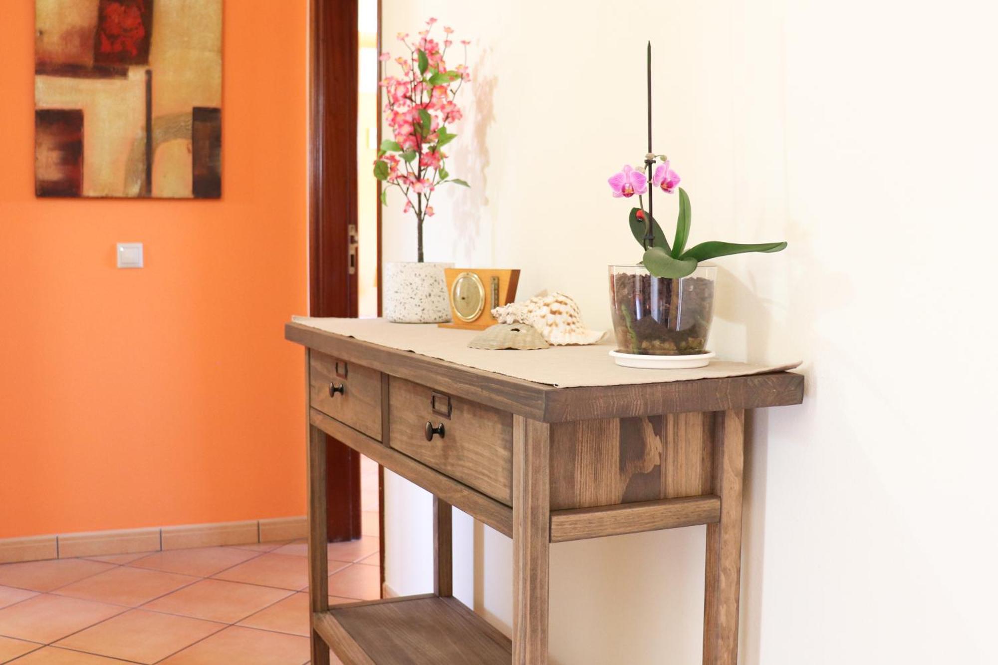 Villa Eber - Independent 1 & 2 Bedroom Apartments, Pool, Air Con, Fast Wi-Fi, Near Old Town Of Albufeira And Beaches Bagian luar foto