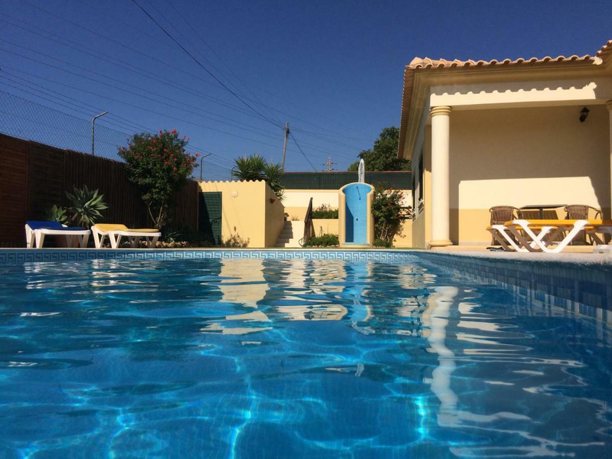 Villa Eber - Independent 1 & 2 Bedroom Apartments, Pool, Air Con, Fast Wi-Fi, Near Old Town Of Albufeira And Beaches Bagian luar foto